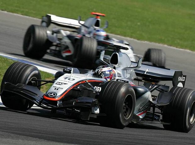 Juan-Pablo Montoya Kimi Räikkönen Juan-Pablo Montoya Kimi Räikkönen