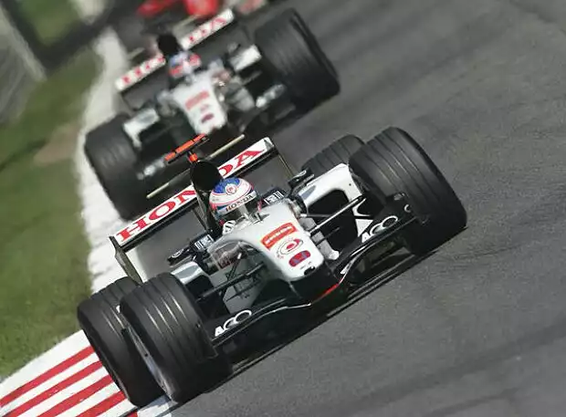 Jenson Button vor Takuma Sato Titel-Bild zur News: Jenson Button vor Takuma Sato