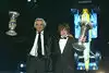 Bild zum Inhalt: WM-Trophäen an Alonso und Renault überreicht