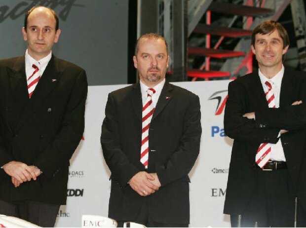 Luca Marmorini, Mike Gascoyne und Pascal Vasselon Luca Marmorini, Mike Gascoyne und Pascal Vasselon