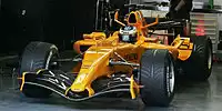 Bild zum Inhalt: Neuer McLaren-Mercedes MP4-21 erstmals im Testeinsatz