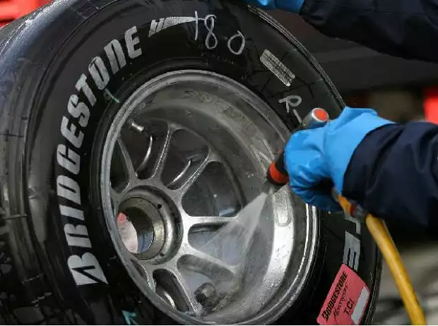Bridgestone-Reifen Titel-Bild zur News: Bridgestone-Reifen