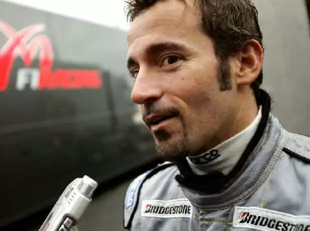 Titel-Bild zur News: Max Biaggi