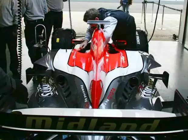 MF1-Racing-Toyota M16 Titel-Bild zur News: MF1-Racing-Toyota M16