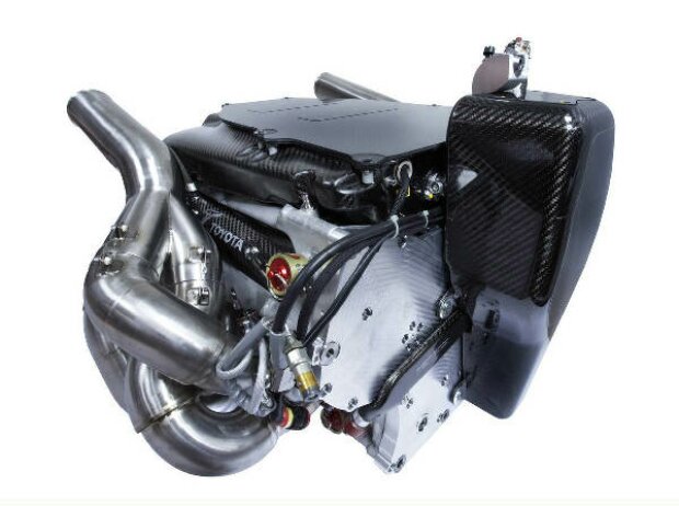 Toyota-RVX-06-V8-Motor