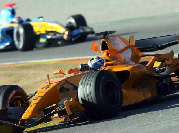 Juan-Pablo Montoya und Fernando Alonso Titel-Bild zur News: Juan-Pablo Montoya und Fernando Alonso