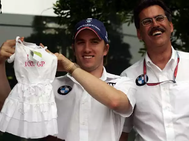 Nick Heidfeld und Mario Theissen Titel-Bild zur News: Nick Heidfeld und Mario Theissen