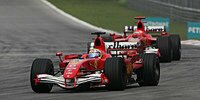 Felipe Massa vor Michael Schumacher