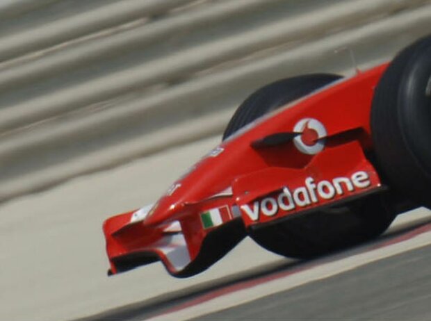 Titel-Bild zur News: Neue Nase des Ferrari 248 F1