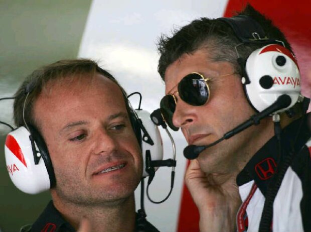 Titel-Bild zur News: Rubens Barrichello und Nick Fry