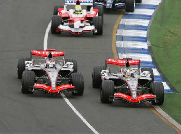Kimi Räikkönen und Juan-Pablo Montoya Kimi Räikkönen und Juan-Pablo Montoya