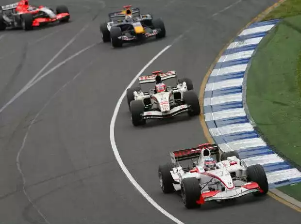 Takuma Sato hält Rubens Barrichello und David Coulthard in Schach Titel-Bild zur News: Takuma Sato hält Rubens Barrichello und David Coulthard in Schach