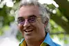 Bild zum Inhalt: Briatore freut sich mit Ferrari über den Sieg