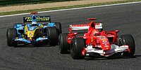 Michael Schumacher vor Fernando Alonso