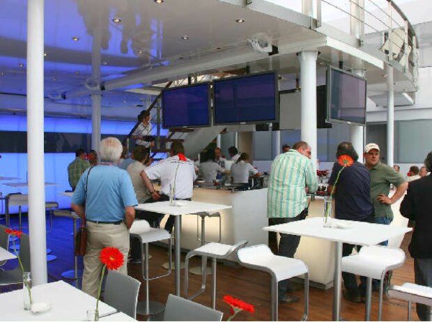Motorhome des BMW Sauber F1 Teams Motorhome des BMW Sauber F1 Teams