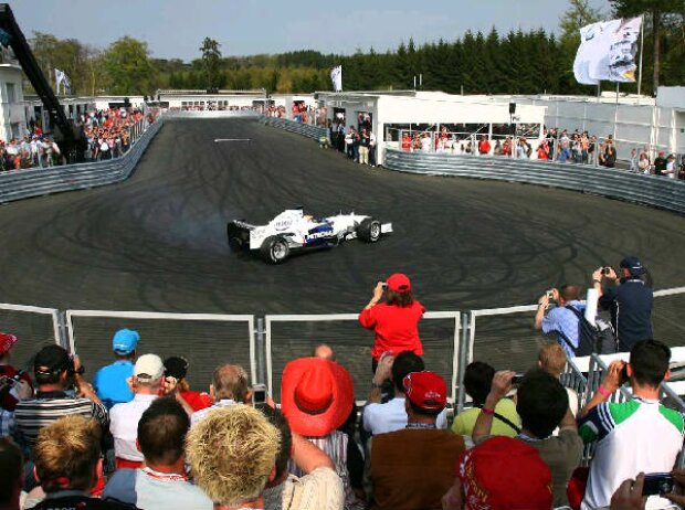 BMW Pit Lane Park