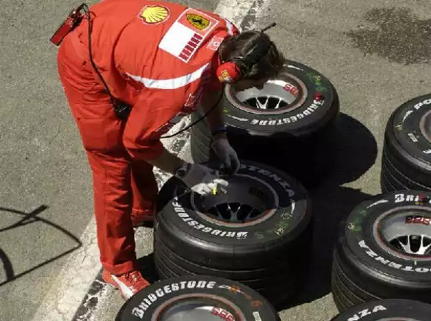 Titel-Bild zur News: Bridgestone-Reifen