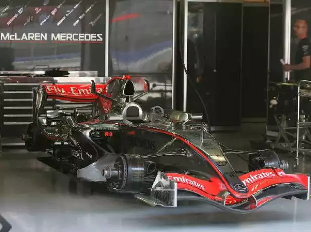 McLaren-Mercedes MP4-21 Titel-Bild zur News: McLaren-Mercedes MP4-21