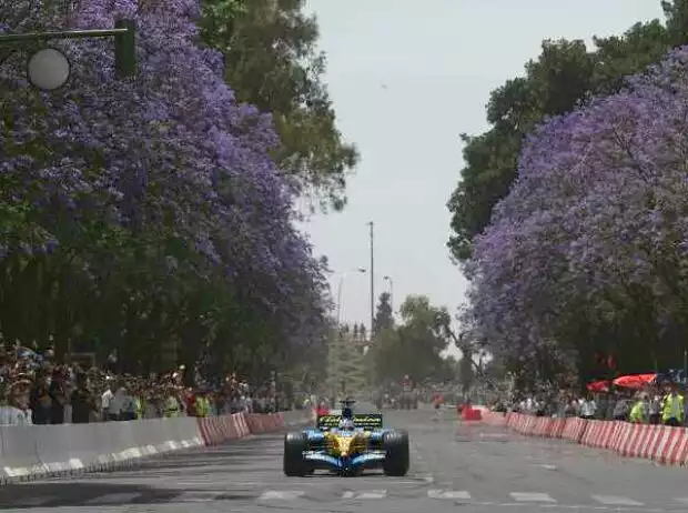 Fernando Alonso in Sevilla Titel-Bild zur News: Fernando Alonso in Sevilla