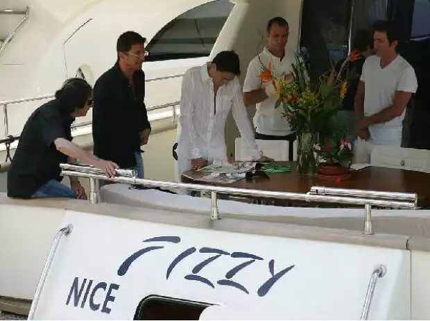 Giancarlo Fisichellas Yacht Fizzy Titel-Bild zur News: Giancarlo Fisichellas Yacht Fizzy