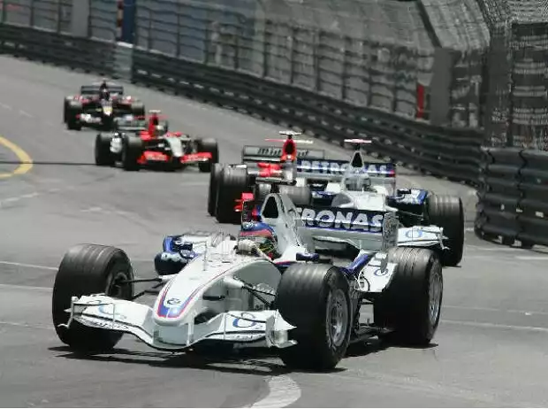 Titel-Bild zur News: Jacques Villeneuve vor Nick Heidfeld