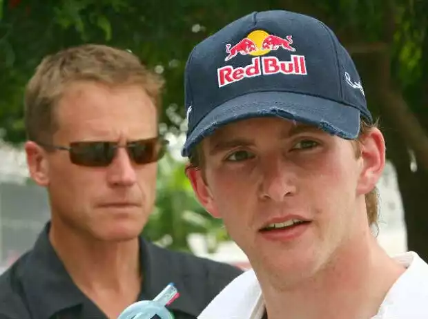 Scott Speed mit seinem Manager Glen Hinshaw Titel-Bild zur News: Scott Speed mit seinem Manager Glen Hinshaw
