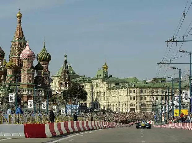 Titel-Bild zur News: Formel-1-Renault in Moskau