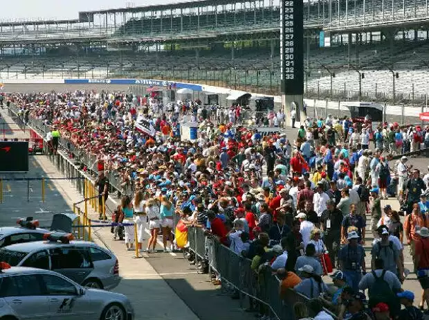 Fans in Indianapolis Titel-Bild zur News: Fans in Indianapolis