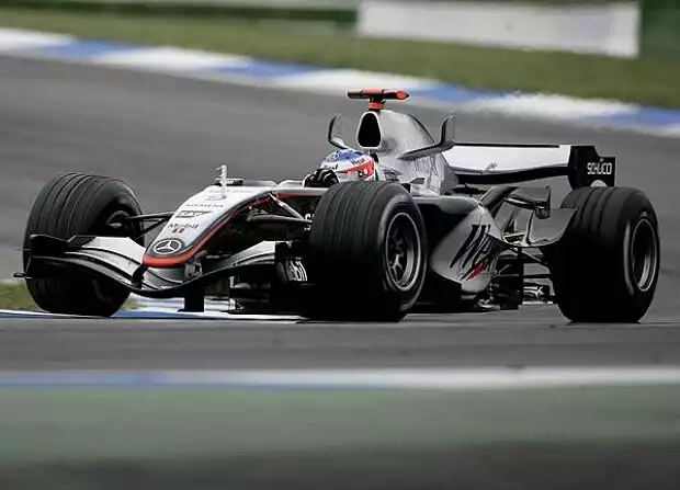 Kimi Räikkönen (McLaren-Mercedes MP4-20) Titel-Bild zur News: Kimi Räikkönen (McLaren-Mercedes MP4-20)