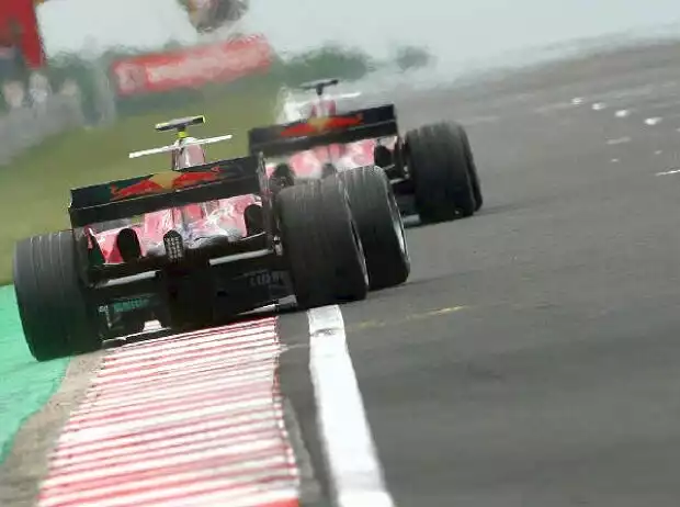 Vitantonio Liuzzi und Scott Speed Titel-Bild zur News: Vitantonio Liuzzi und Scott Speed