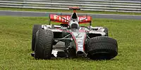 Bild zum Inhalt: Ein Held und ein Pechvogel bei McLaren-Mercedes