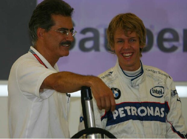 Titel-Bild zur News: Mario Theissen mit Sebastian Vettel