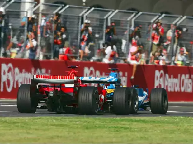 Fernando Alonso vor Michael Schumacher Titel-Bild zur News: Fernando Alonso vor Michael Schumacher