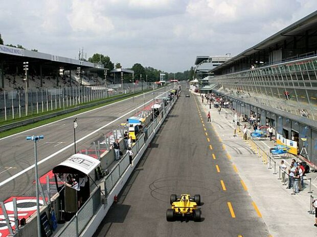 Narain Karthikeyan Narain Karthikeyan