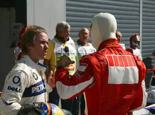 Nick Heidfeld und Michael Schumacher Titel-Bild zur News: Nick Heidfeld und Michael Schumacher