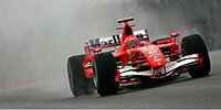 Bild zum Inhalt: Ferrari vom chinesischen Regen weggespült