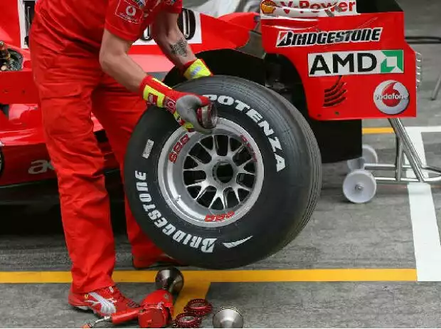 Bridgestone-Reifen Titel-Bild zur News: Bridgestone-Reifen