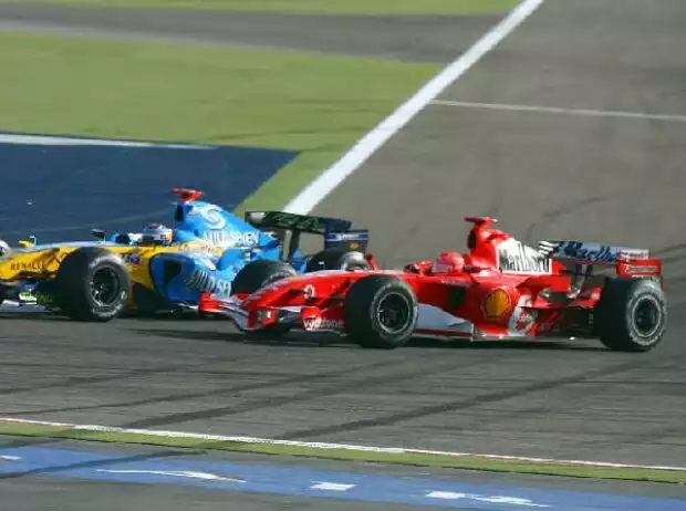 Titel-Bild zur News: Fernando Alonso und Michael Schumacher