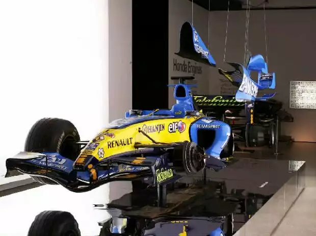 Renault R25 Titel-Bild zur News: Renault R25