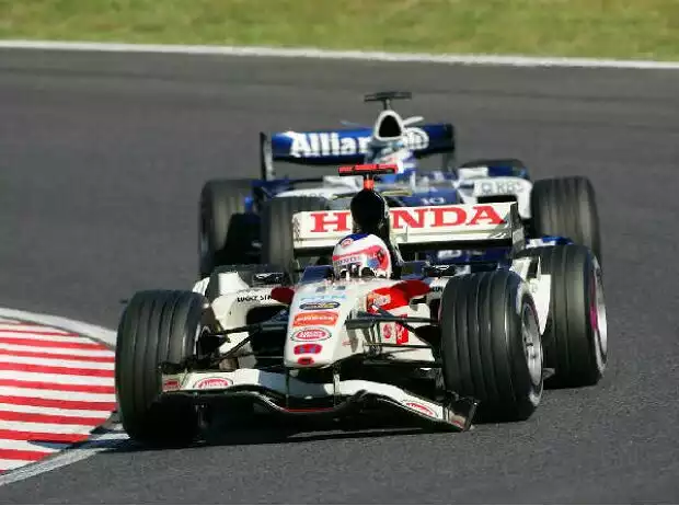 Rubens Barrichello vor Nico Rosberg Titel-Bild zur News: Rubens Barrichello vor Nico Rosberg