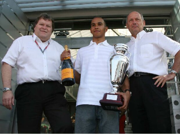 Norbert Haug, Lewis Hamilton und Ron Dennis