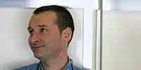 Bild zum Inhalt: White: "Stolz in Viry-Châtillon"