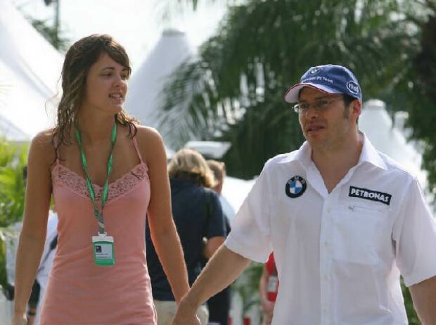 Titel-Bild zur News: Jacques Villeneuve mit seiner Ehefrau Johanna