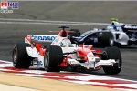 Jarno Trulli (Toyota) vor Alexander Wurz (Testfahrer) (Williams-Cosworth)