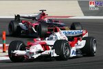 Jarno Trulli (Toyota), Scott Speed (Scuderia Toro Rosso)