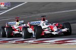 Jarno Trulli vor Ralf Schumacher (Toyota)