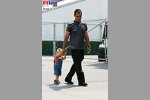Juan-Pablo Montoya (McLaren-Mercedes) mit Sohn Sebastien