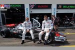 Kimi Räikkönen und Pedro de la Rosa (McLaren-Mercedes)