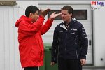 Hisao Suganuma (Technischer Manager, Bridgestone), Sam Michael (Technischer Direktor) (Williams-Cosworth)