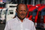 Ron Dennis (Teamchef) (McLaren-Mercedes)